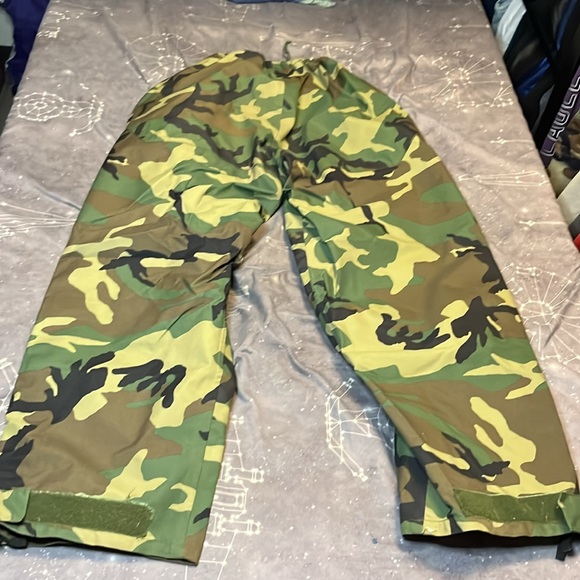 Army camo pants - Picture 7 of 8